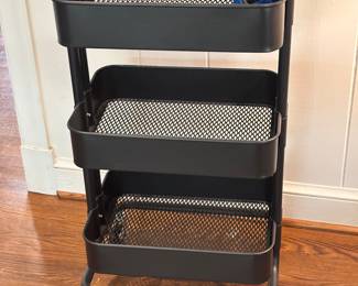 Rolling storage rack 
