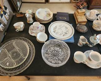 Lots of great glass cut items