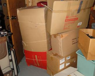 That is actually a Christmas Tree and roping