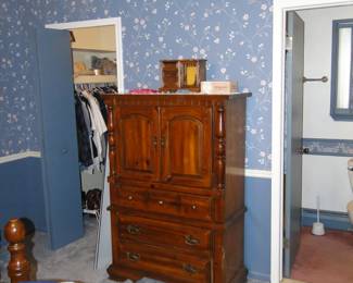 Dresser