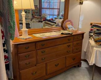 Thomasville Dresser with mirror