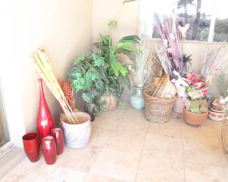 Yard Decor, Pots, Baskets