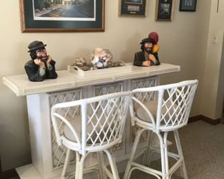 Vintage bar with rattan 