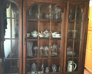 Thomasville China cabinet 
