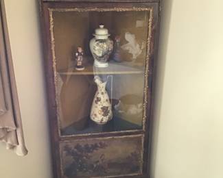 Corner display cabinet 