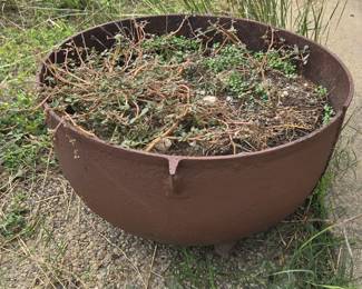 iron pot