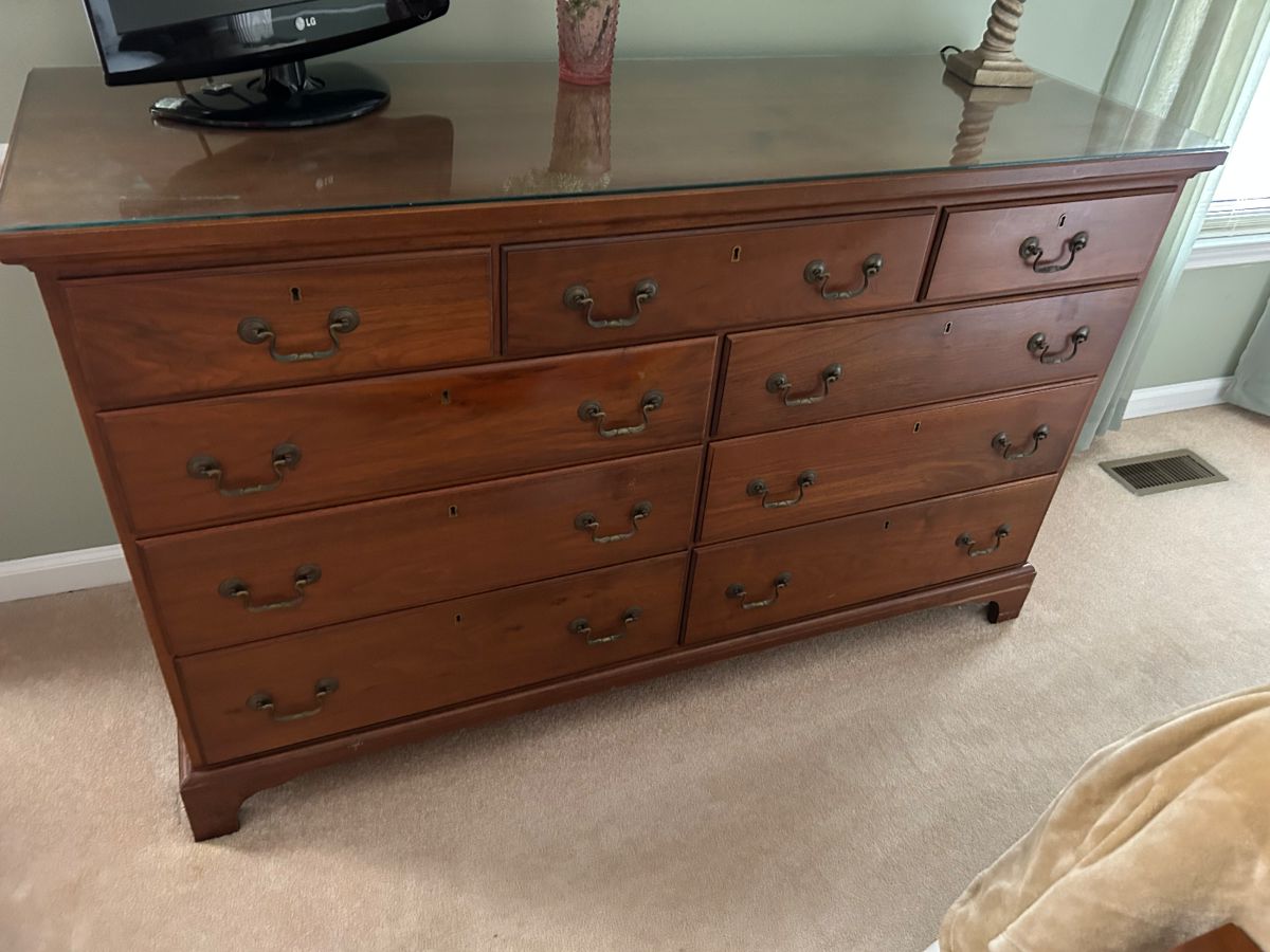 Y AND J DRESSER.$495. 