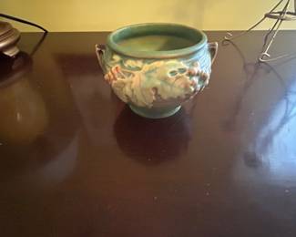 MORE ROSEVILLE POTTERY.