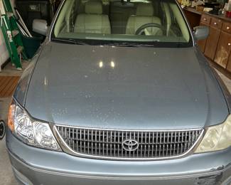  2001 Toyota Avalon.  Has an electrical problem. $1000. 