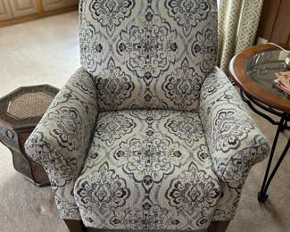 stylish living room chair.  AS IS. $95. 