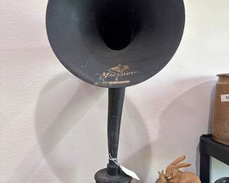 MAGNAVOX HORN