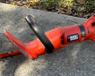 Black & Decker hedge trimmer 