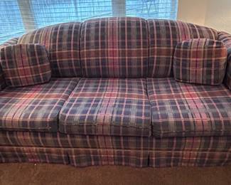 Plaid 3-cushion queen size sofa bed