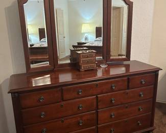 Durham dresser with trifold mirror 