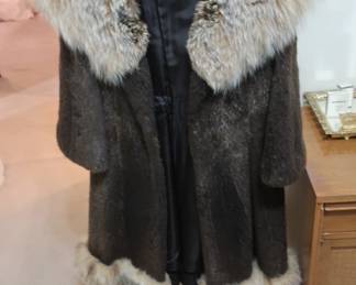 Nutria  coat  with  lynx  trim-size  small