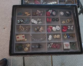 costume  jewelry