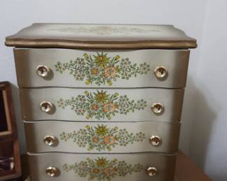 jewelry box