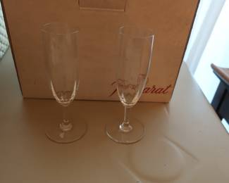 Baccarat  stems  there  are  6