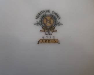 back  of  china - pattern  is  arois