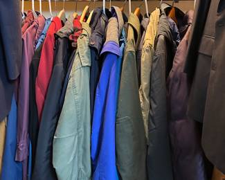 Men’s like new name brand coats XL-XXL 