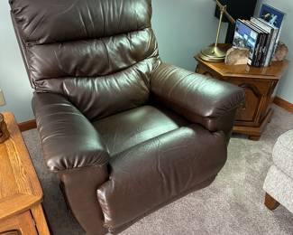 LA-Z-BOY recliner