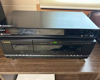 MARANTZ - cassette player and recorder PMD-300 CP