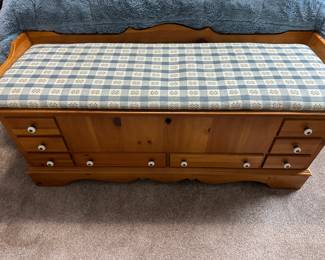 Cedar chest bench