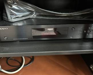 OPPO UDP-205 4K Ultra HD Audiophile Digital Disc Blu-ray Player with box