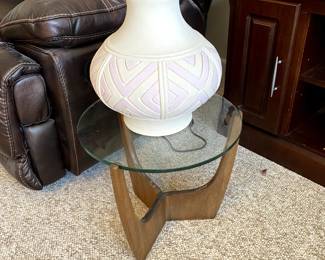 end table, vase