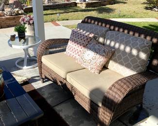 outdoor patio furniture - loveseat
