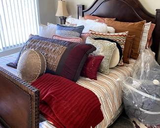 queen bed set, mattress, pillows