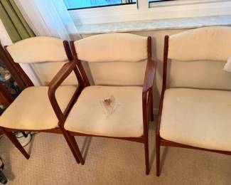 SET OF 8