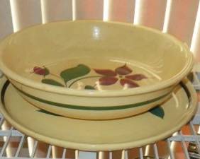 Watt Starflower Pottery Bowl & Platter