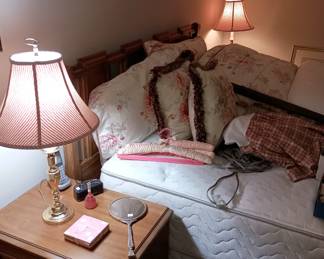 Drexel nighstands. Drexel queen bed