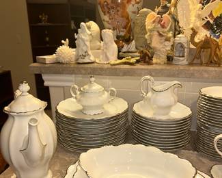 China Dinnerware, Johann Haviland Bavaria, Germany
102 pc set
12 Place Settings