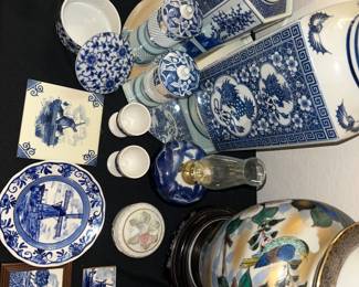 Antique Early 20th Century Asian Foo Dog Vase