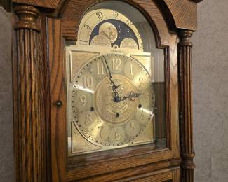 This is what Howard's face looks like.  Pretty handsome, if you ask me.