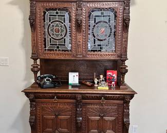 1800’s Renaissance Mechelen Oak Cabinet with Dutch Stained Glass