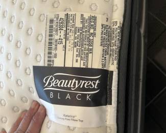 AVAILABLE NOW QUEEN BED LIKE NEW  $600