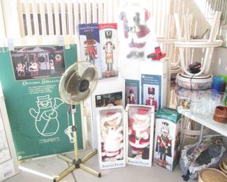 Large Santas & Nutcrackers + Outdoor Lighted Decorations