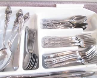 Stainless Flatware Set