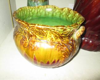 2-Roseville Jardiniere Pots