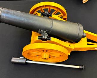 Plastic Display Canon