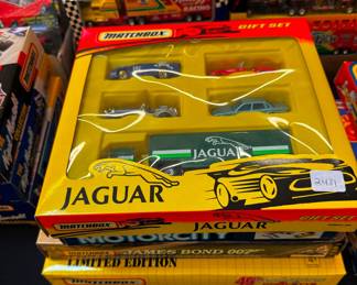 Jaguar Matchbox Gift Set