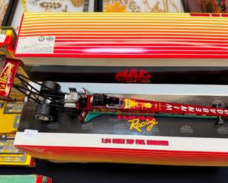 Mac Tools Drag Racing La Victoria Car