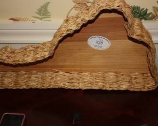 Kentucky shaped basket