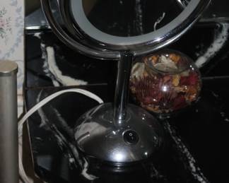 Lighted make up mirror