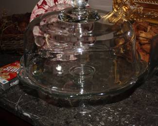 Pedestal glass cake plate w/matching dome 