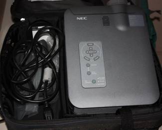 NEC Desktop Projector w/case & attachments