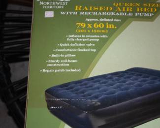 Northwest Territory queen size raised air bed